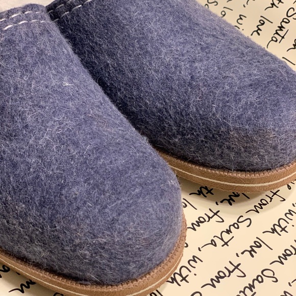 warm wool slippers - Picture 12 of 14